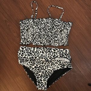 New women’s two piece animal print swimsuit with adjustable straps